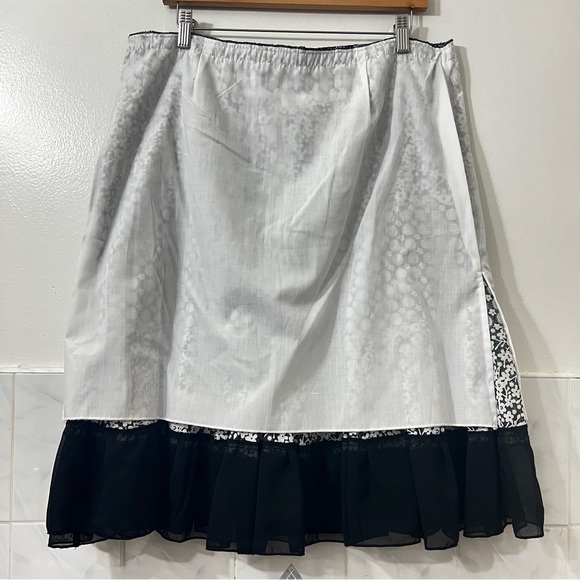 Focus 2000 Black & White 14 Floral Boho Peasant Cotton Blend Knee Length Skirt - Picture 8 of 9